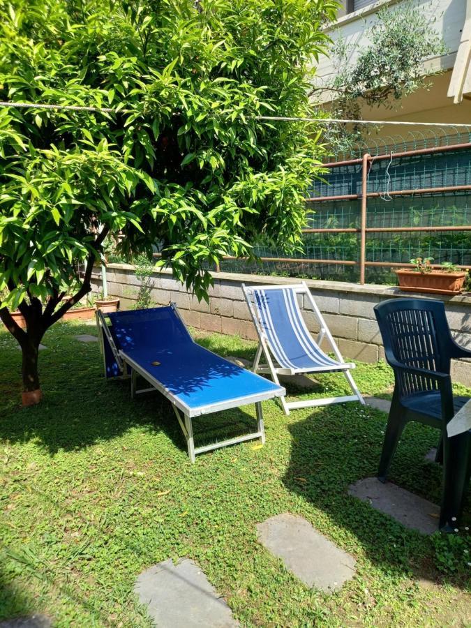 Bilocale Climatizzato A 850M Dalla Spiaggia Casa Katia Marina di Massa Ngoại thất bức ảnh